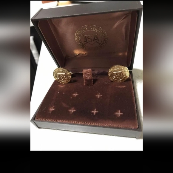 Pre- Owned Japan Softball Association Cuff links & Pin/ Brooch - Picture 2 of 10